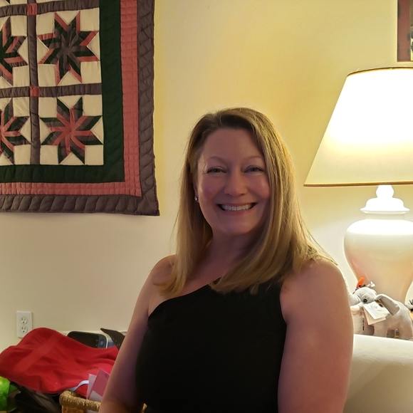 Meet your Posher, Martina - Picture 3 of 7